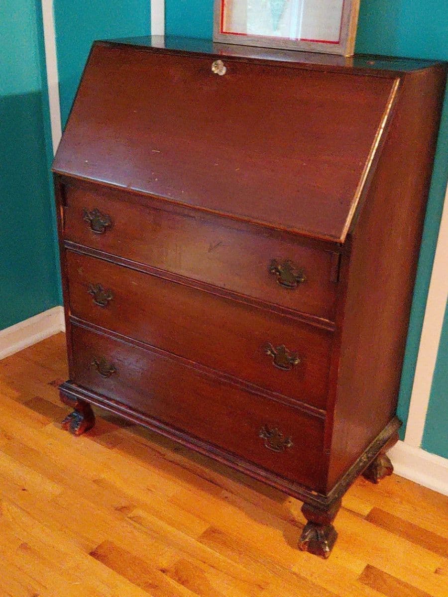 Massive Moving Sale: Premium Mission Oak, Modern Decor & Riding Mower photo 5