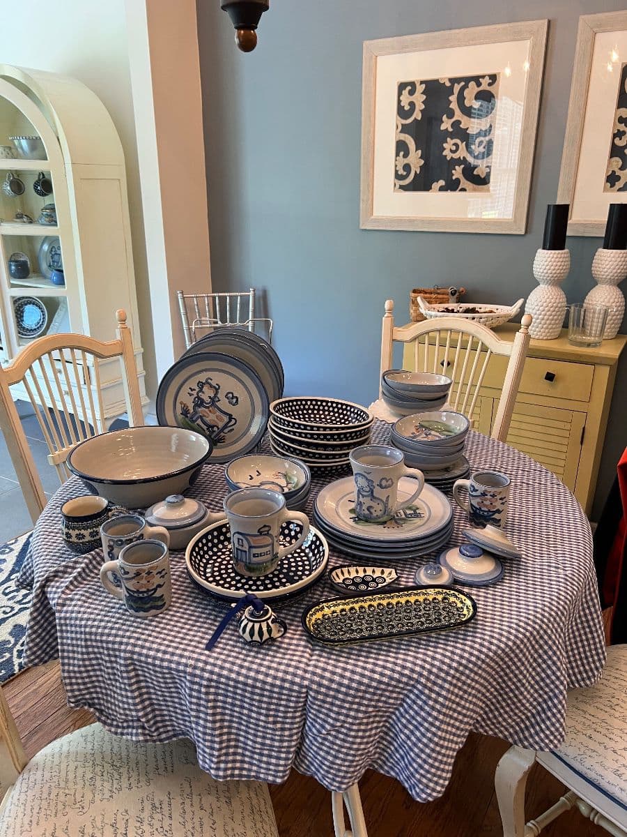 Livin' Large in Lakeview! Estate Sale by Paxem photo 4