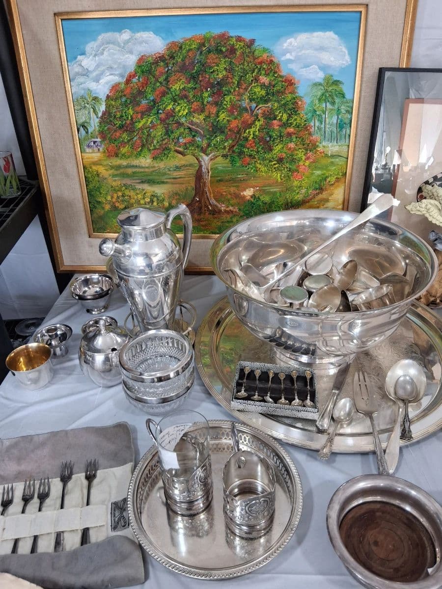 Awesome Estate in Keizer Oregon Antique art and treasures!! photo 1