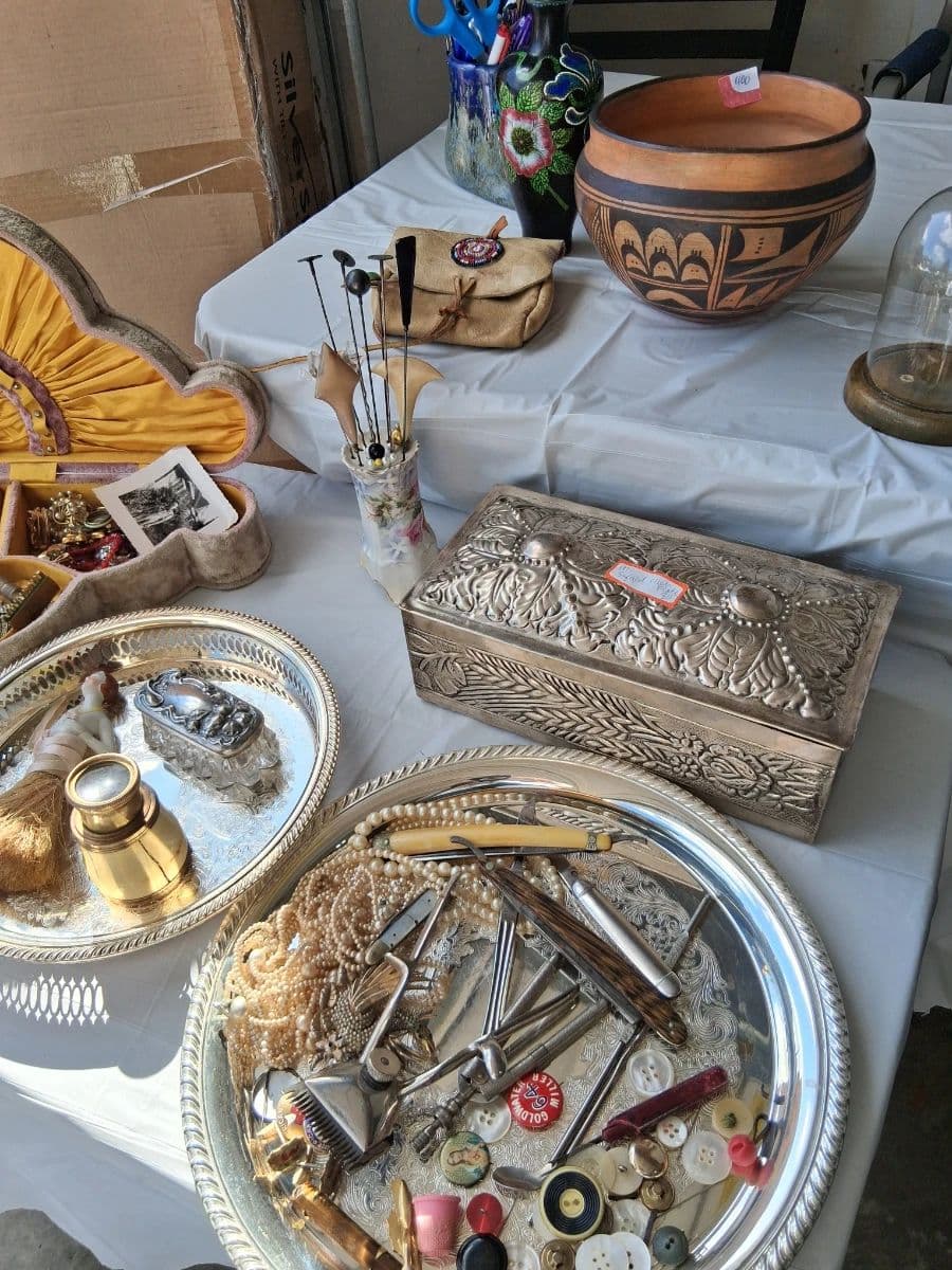 Awesome Estate in Keizer Oregon Antique art and treasures!! photo 6