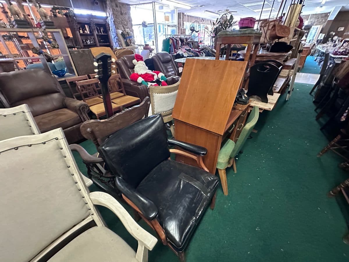 EARLY BIRD NIGHT: WAREHOUSE SALE PART 1- JOPLIN photo 5