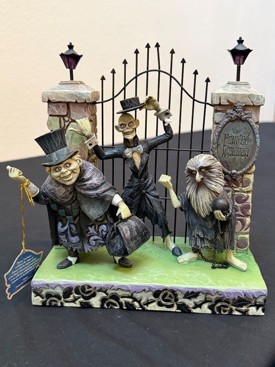 Amazing Disney Anna Lee Christmas Halloween And So Much MoreEstate Sale! photo 11