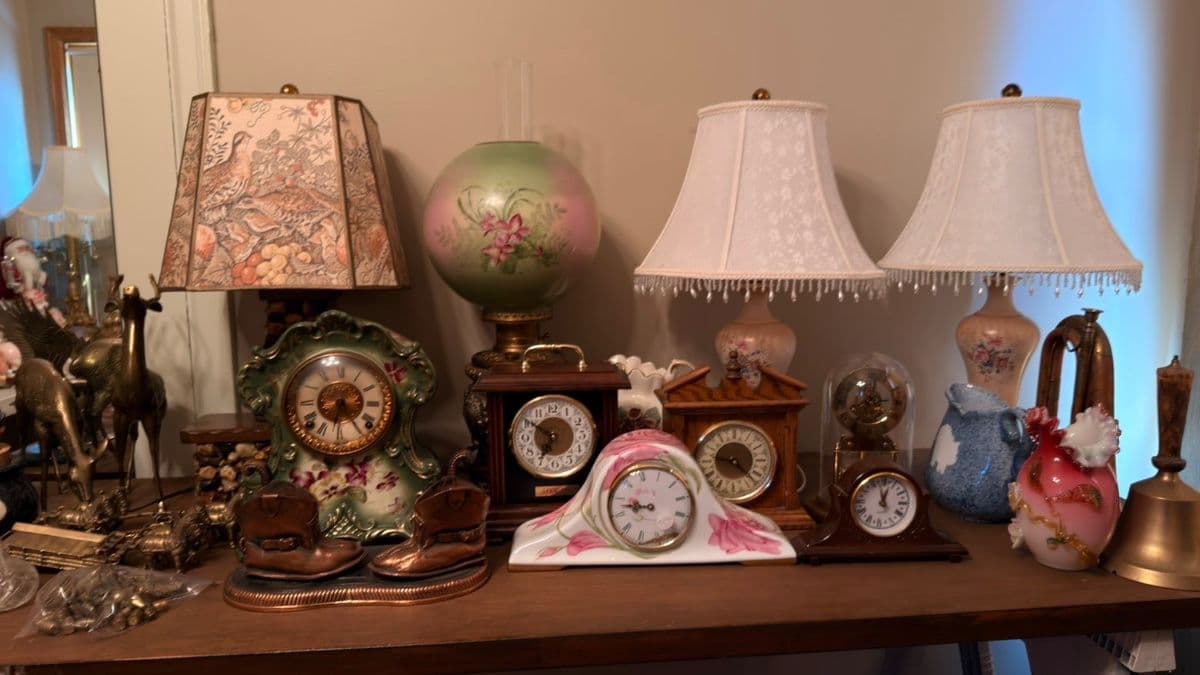 Downsizing Sale in Minneapolis photo 12