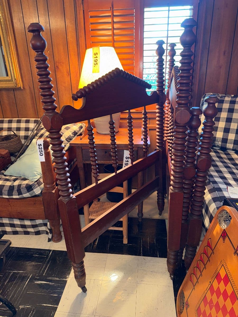 FABULOUS ANTIQUES LEBANON ESTATE SALE photo 12