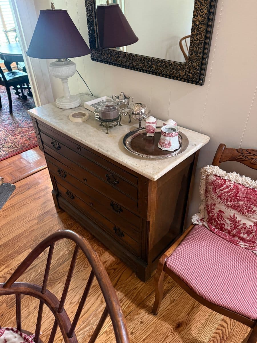 FABULOUS ANTIQUES LEBANON ESTATE SALE photo 10
