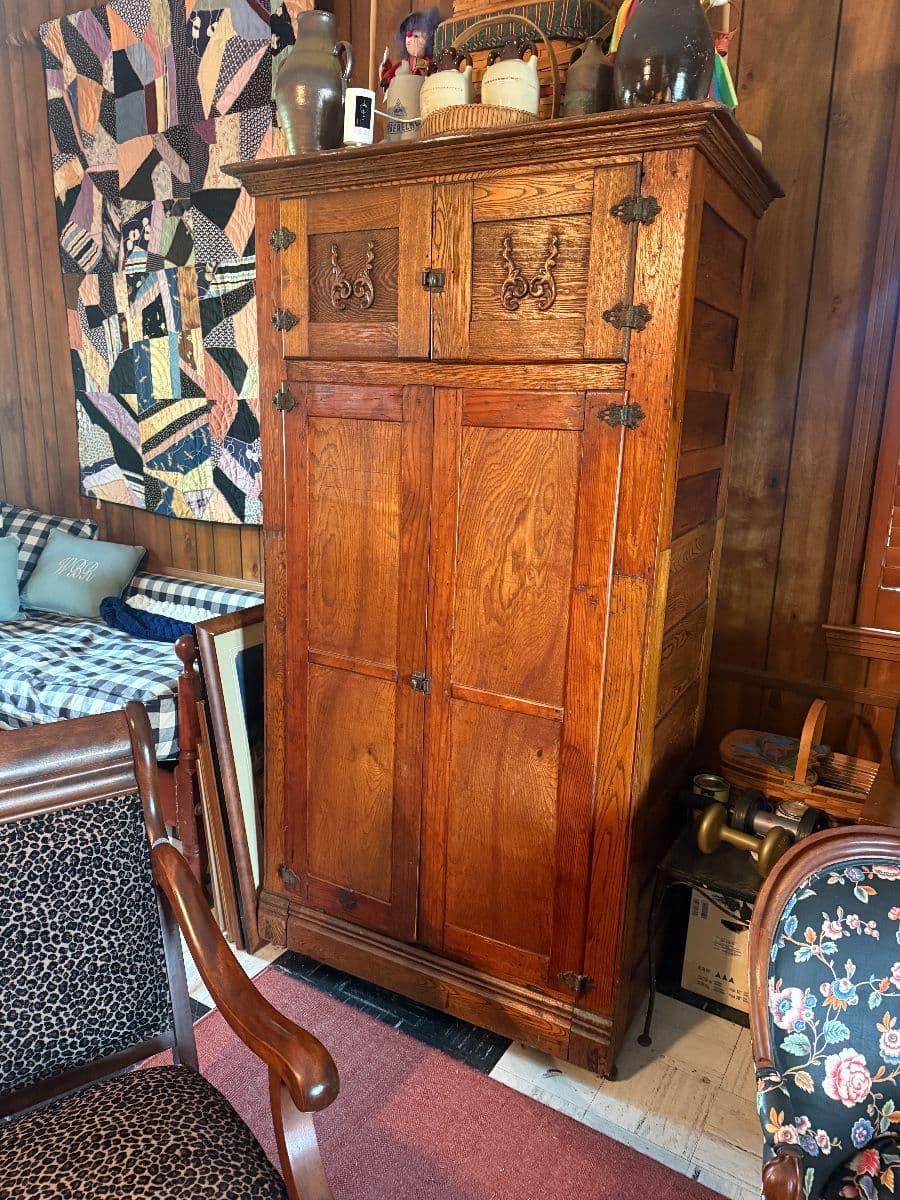 FABULOUS ANTIQUES LEBANON ESTATE SALE photo 2