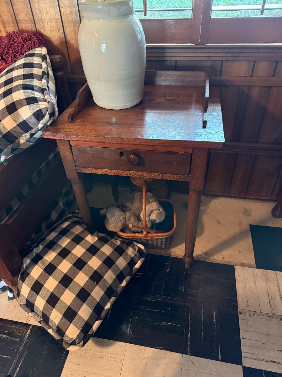 FABULOUS ANTIQUES LEBANON ESTATE SALE photo 6