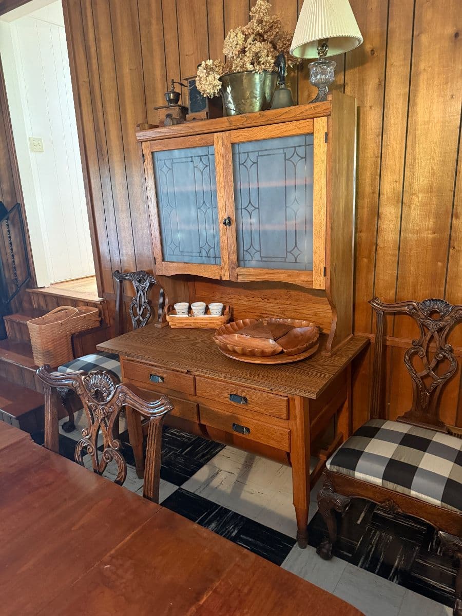 FABULOUS ANTIQUES LEBANON ESTATE SALE photo 1