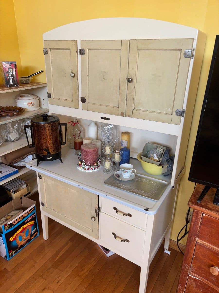 MARATHON EQUIPMENT, TOOL, & COLLECTIBLE ESTATE SALE photo 1