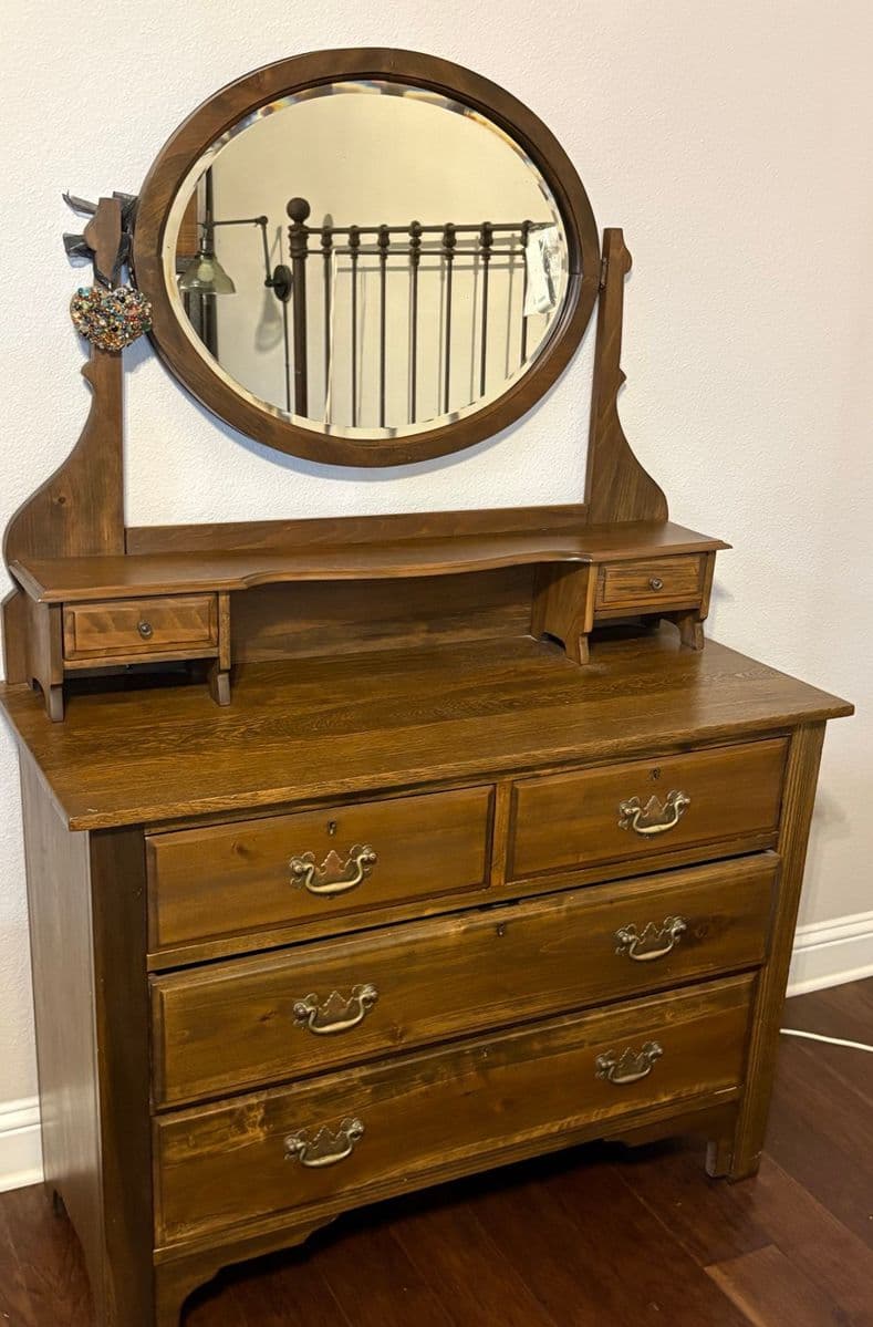 Blue Moon North Richland Hills Decor Antiques and More photo 9