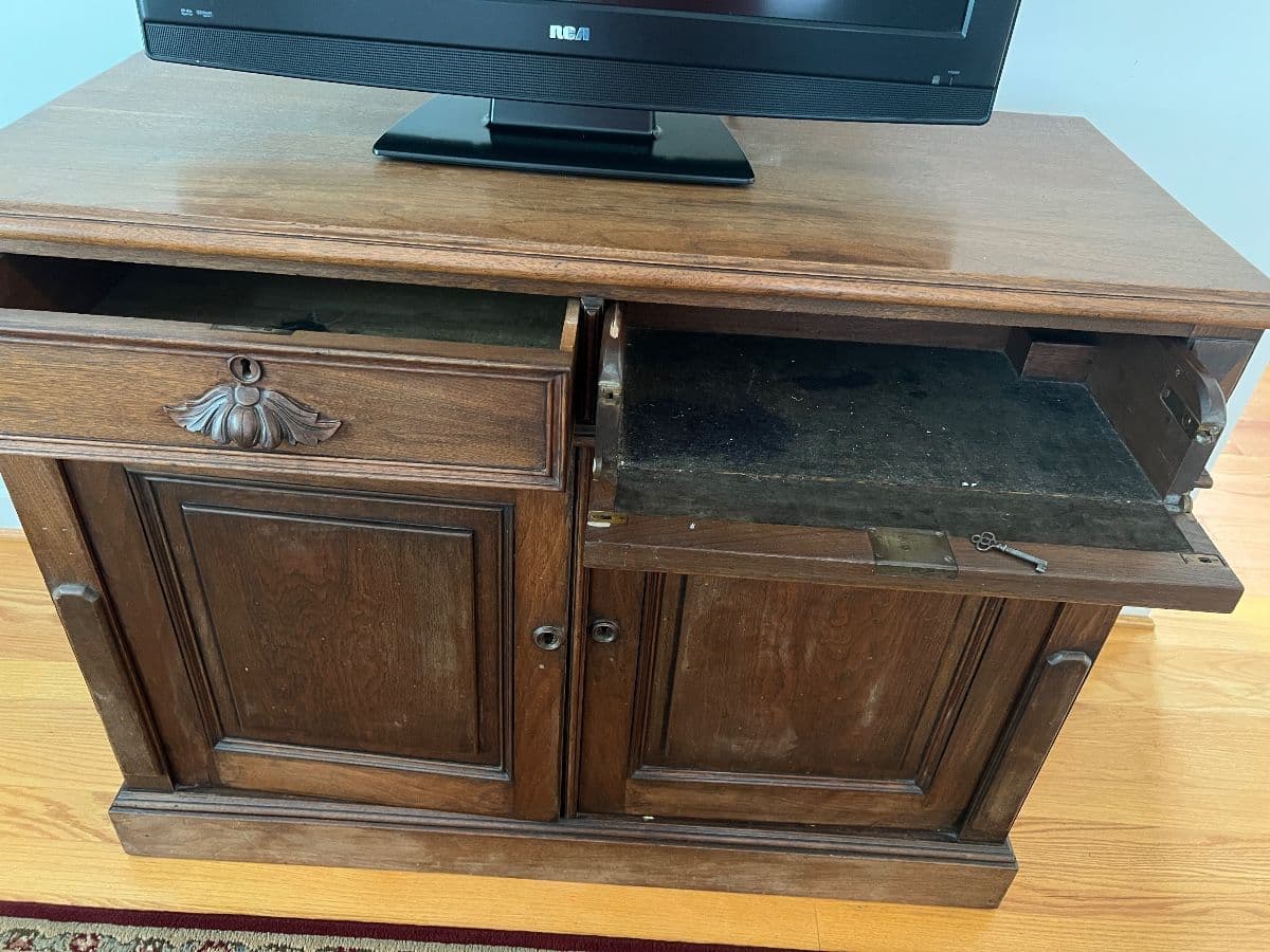 CHURCHTON ESTATE SALE photo 5