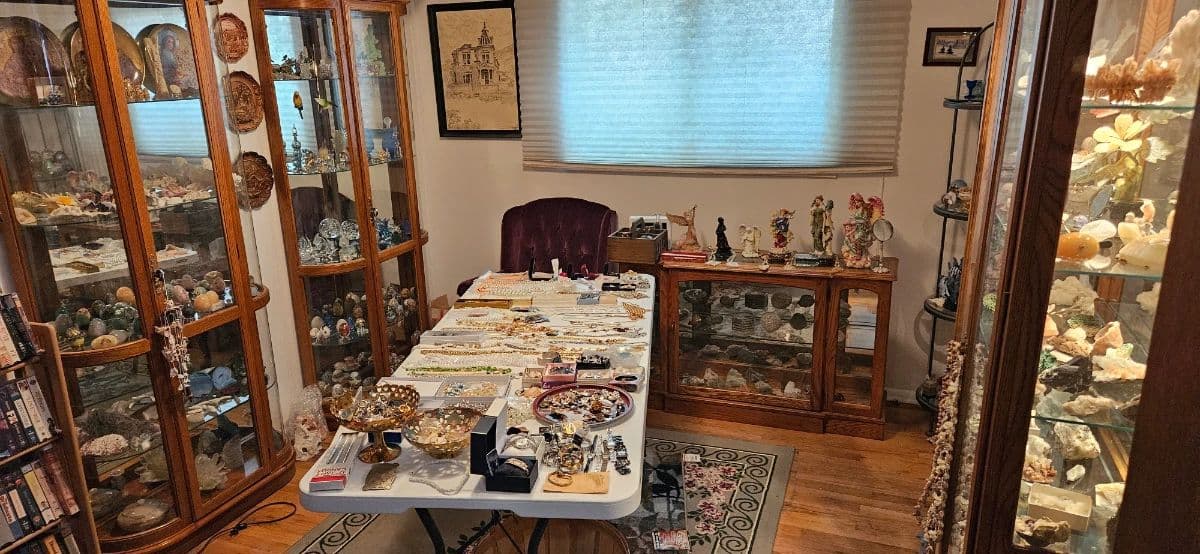 Estate sale..60 years of treasures. Everything priced to sell!! photo 1