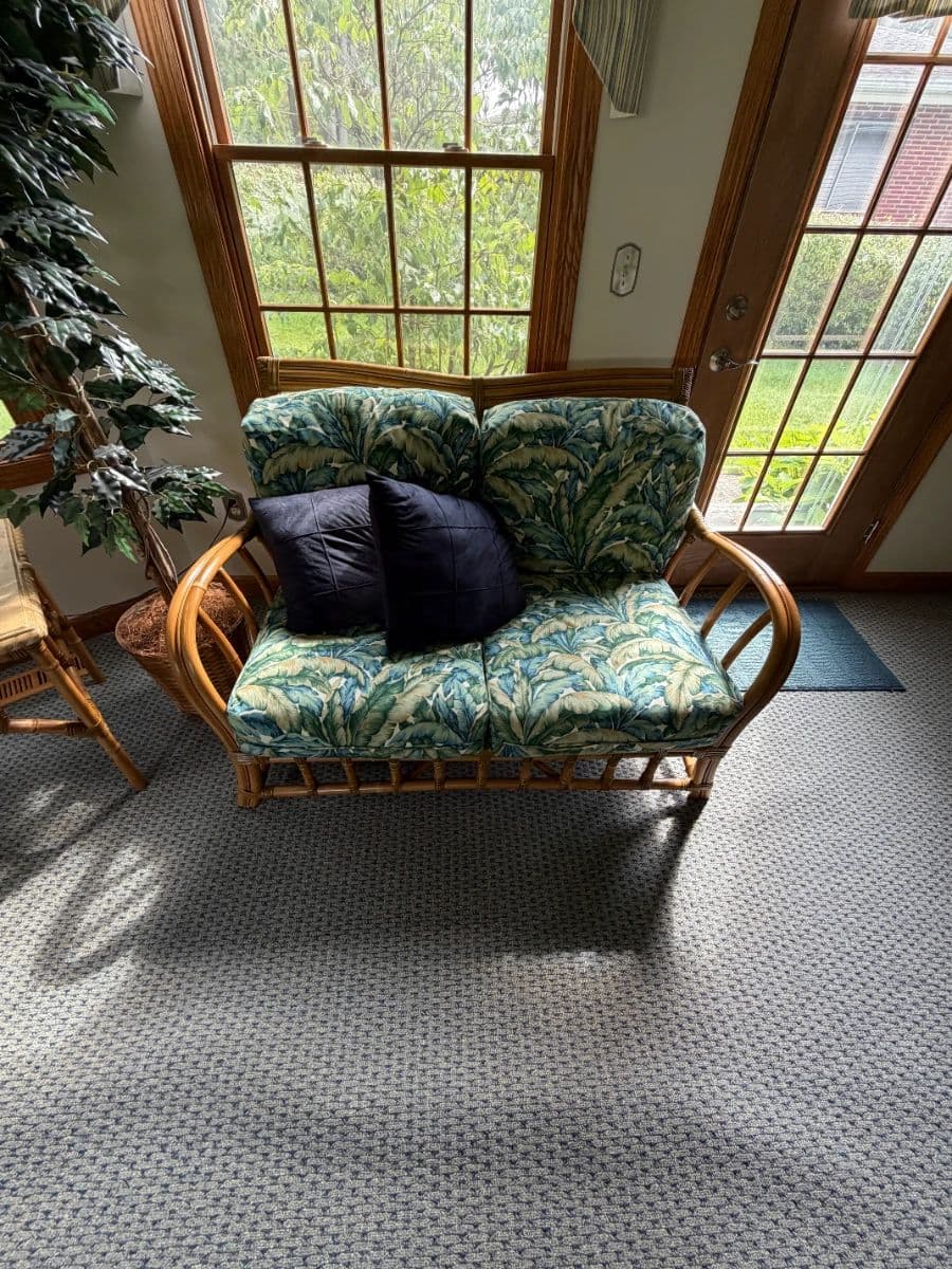 PACKED UNIONTOWN ESTATE SALE – Beautiful Furniture, China, Crystal, Purses, Jewelry & More! photo 9