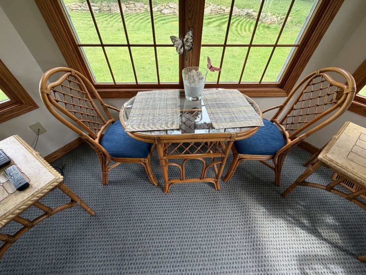 PACKED UNIONTOWN ESTATE SALE – Beautiful Furniture, China, Crystal, Purses, Jewelry & More! photo 6