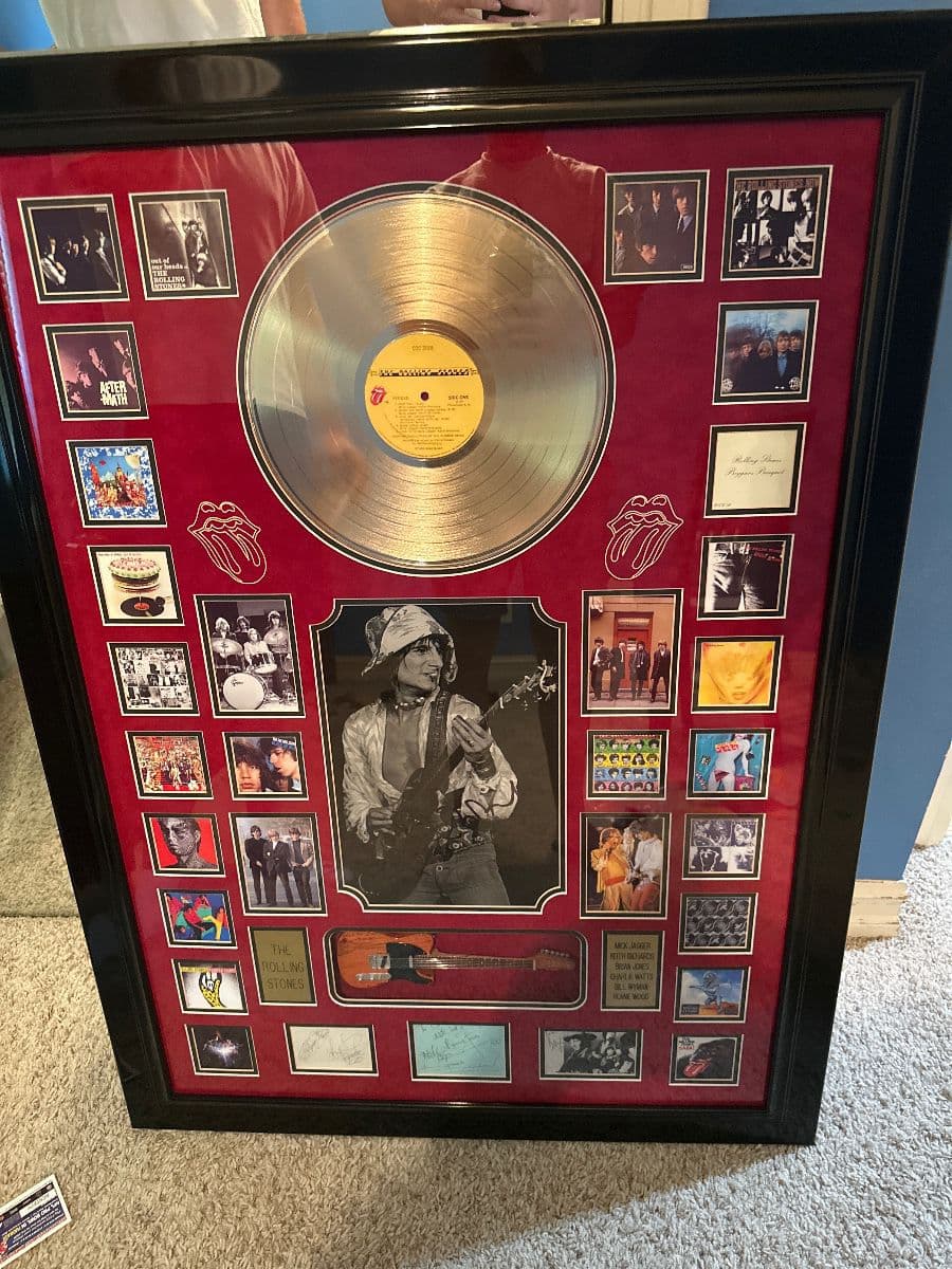 COLLECTOR’S DREAM; AUTOGRAPHS, ANTIQUES, FURNITURE, MUSIC, SPORTS, HOLLYWOOD MEMORABILIA, & MORE! photo 11