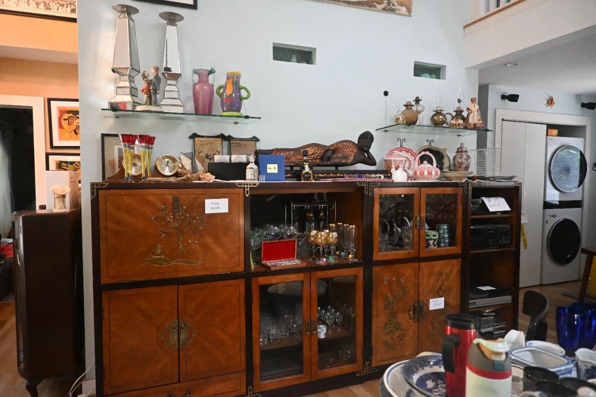 Hampton Bays IN PERSON Tag Sale: MCM / Vintage Collectibles, Clothing, Garden, Much Much More photo 1