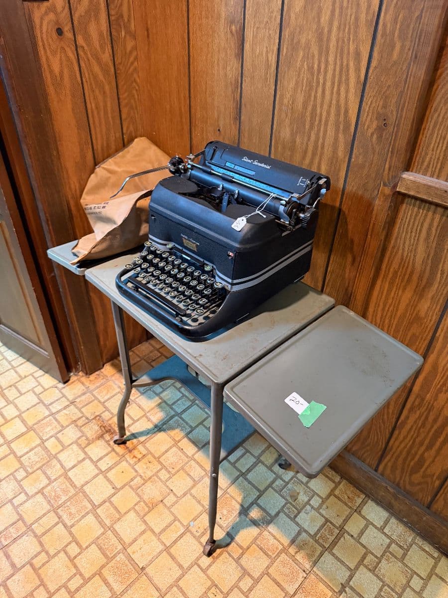 Robert Norenberg family Estate Sale photo 11