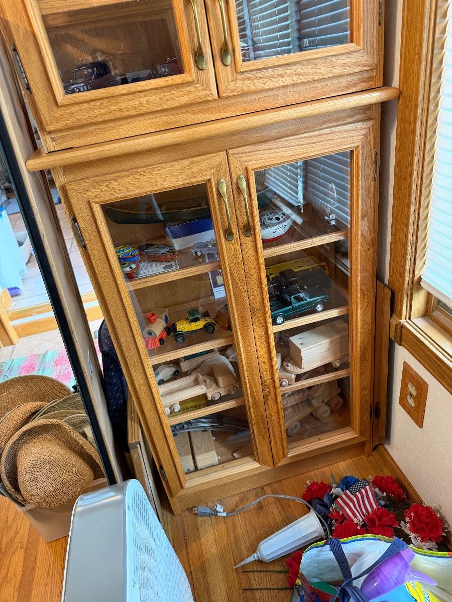 Robert Norenberg family Estate Sale photo 2