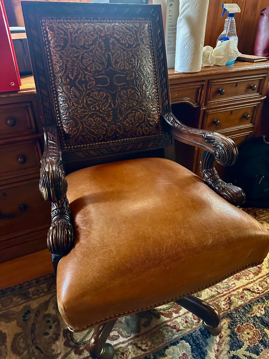 Out of this World Estate Sale photo 9
