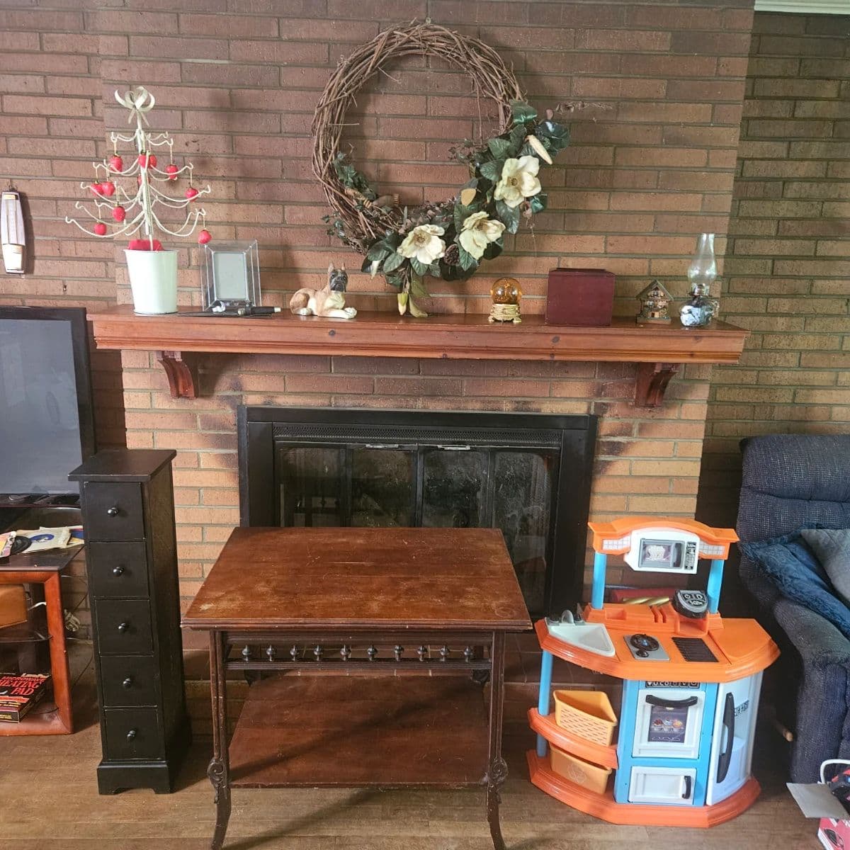 Old Home in Downtown Mooresville Estate Sale photo 3