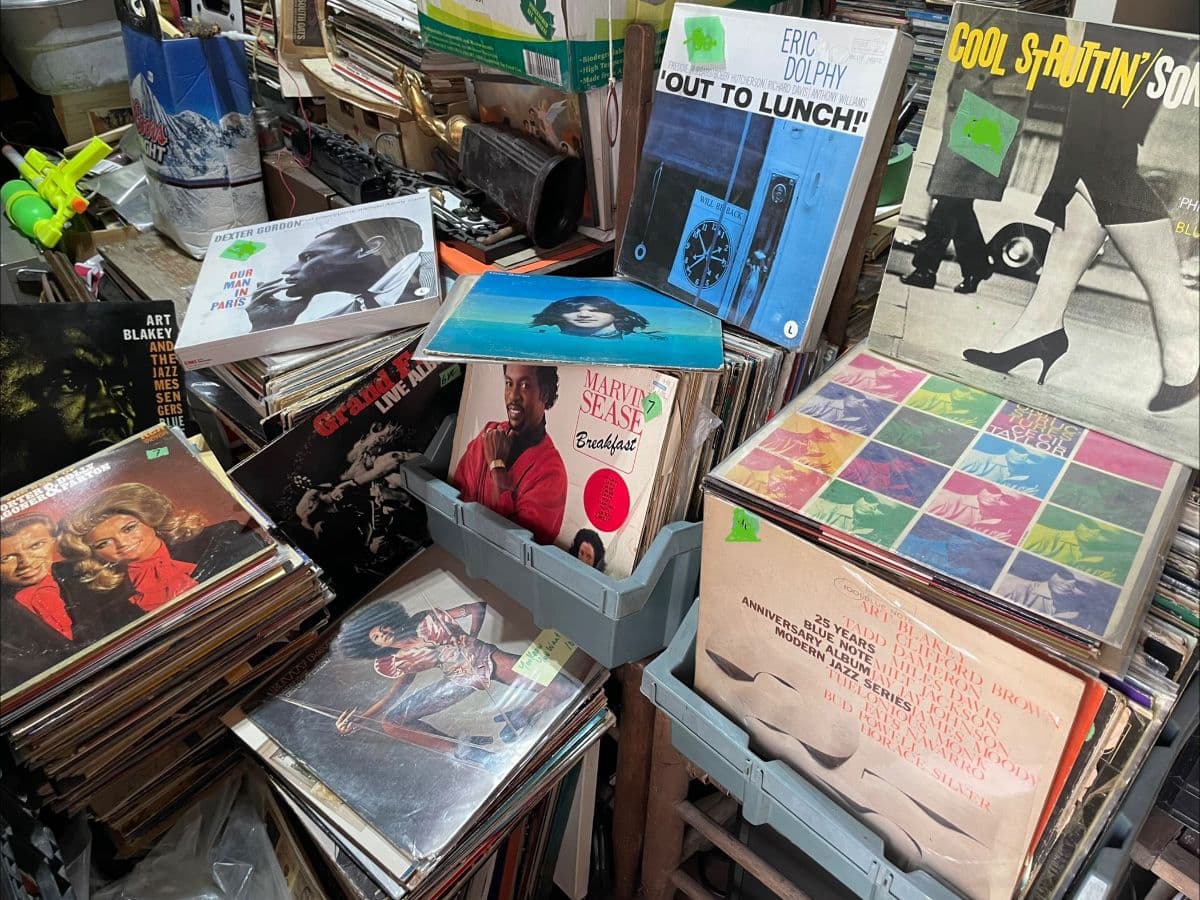 Hundreds Of Vinyl Records + Vintage! photo 4