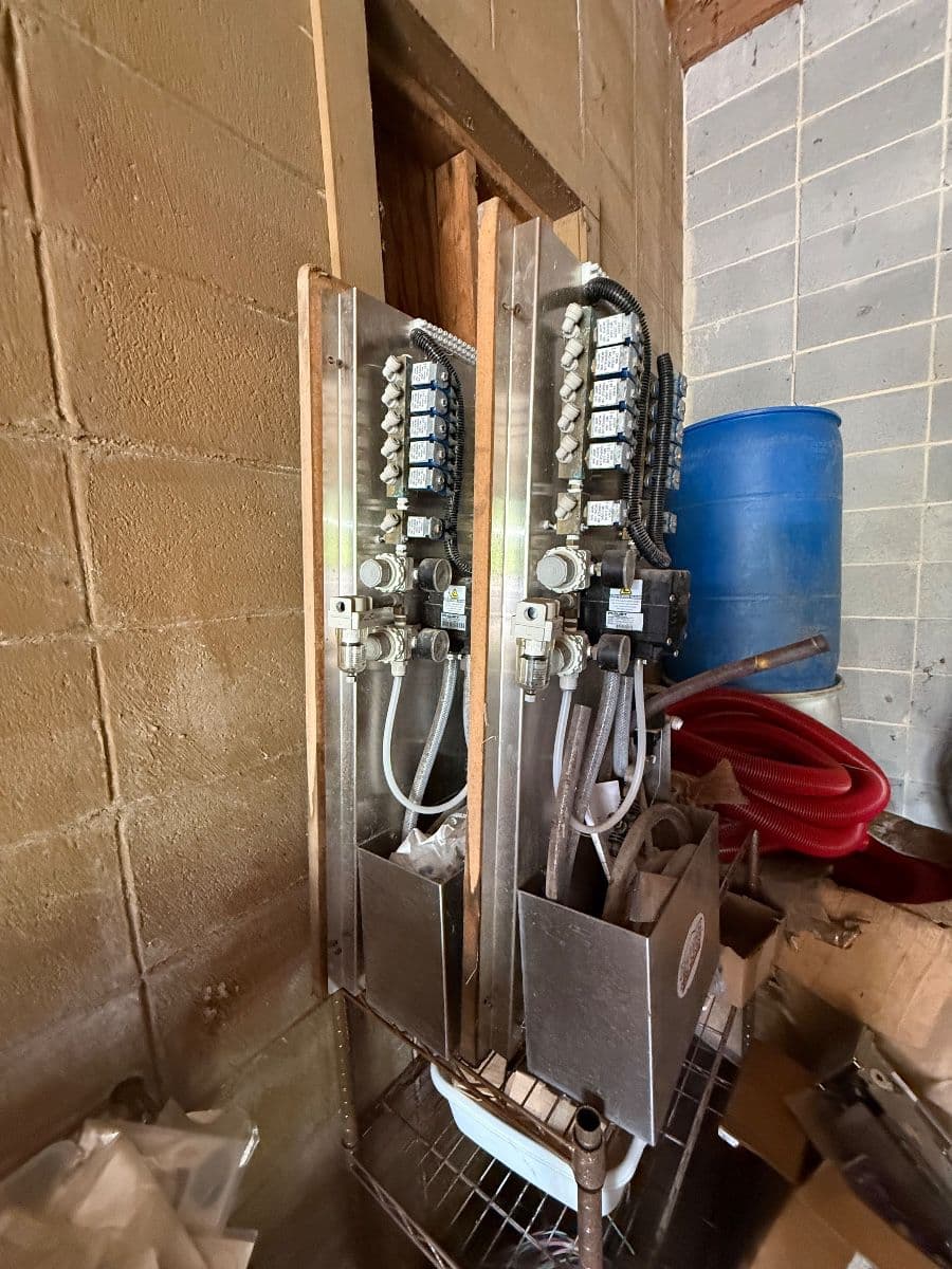 Liquidating Self-Service CARWASH and Supplies Only photo 11