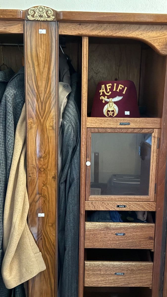 Pink Flamingo Estate Sales Presents: A North Portland Treasure Trove photo 7