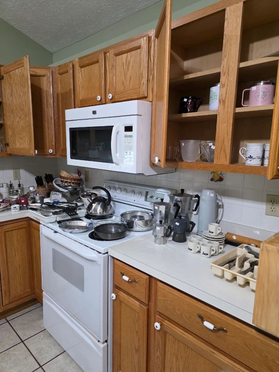 Super K Sales Estate Sale photo 12