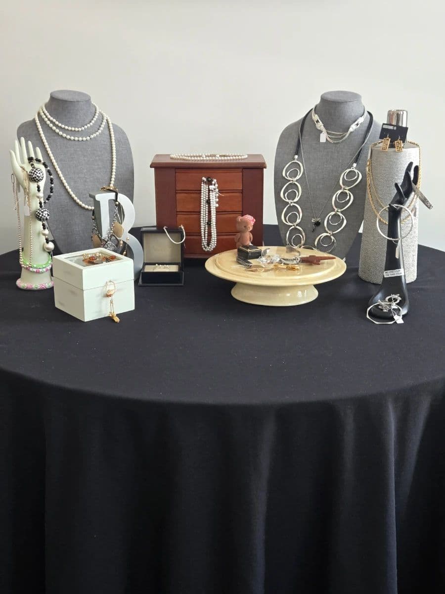 ESTATE SALE AT BUCCOO REEF photo 3