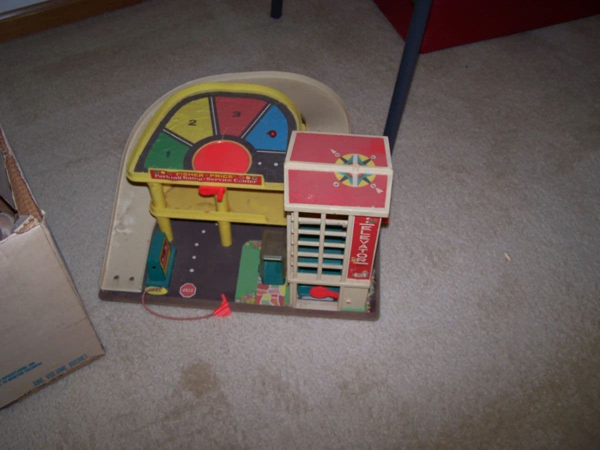 SYLVANIA CLOSING HOME photo 4