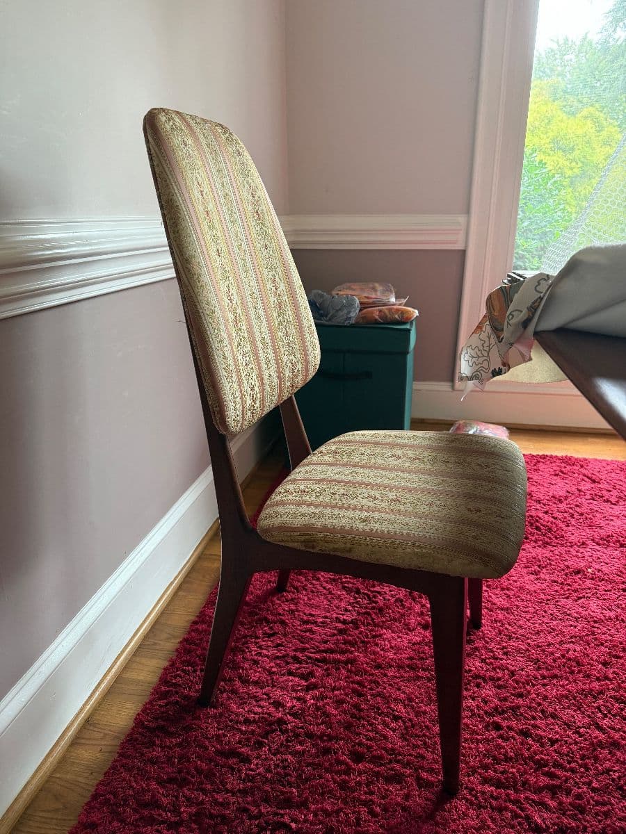 MID CENTURY and MORE….Mind the PARKING photo 10