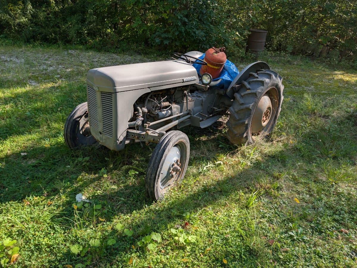 Estate Auction of Robert Resch Sr. photo 9
