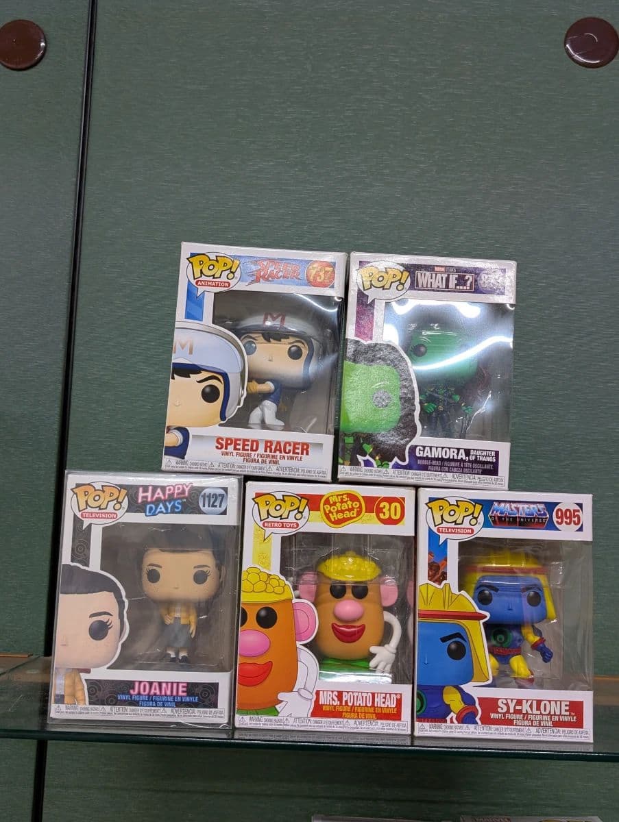 Dempsey Auctions Funko Pops, Designer handbags, Silver coins, Jewelry photo 5