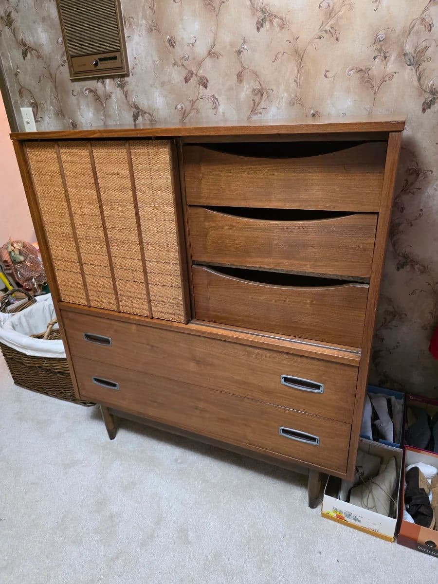 Premier Home, Fabulous Mid-Century Items and Much More!! photo 10