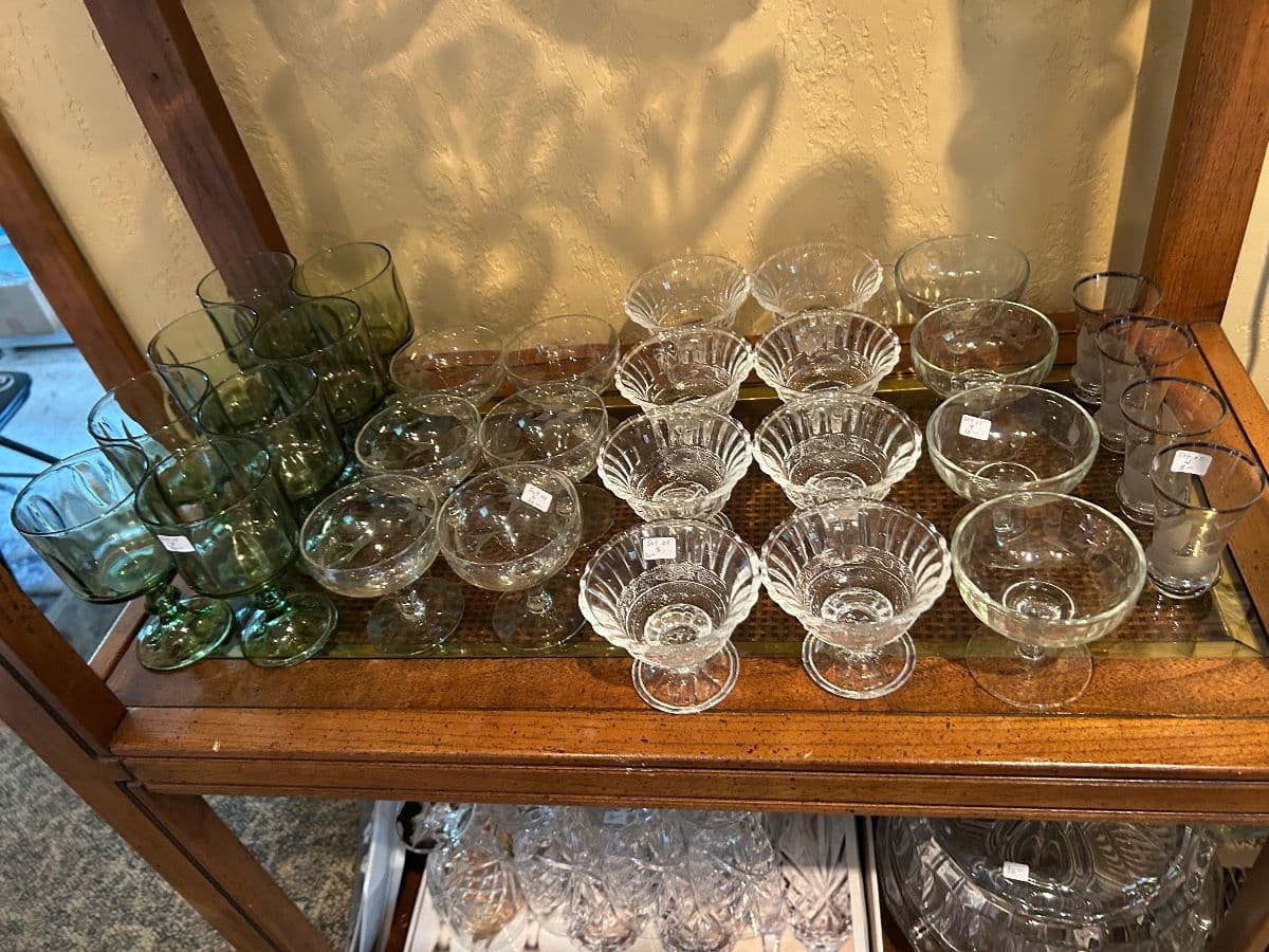 NICE PECULIAR ESTATE SALE photo 7