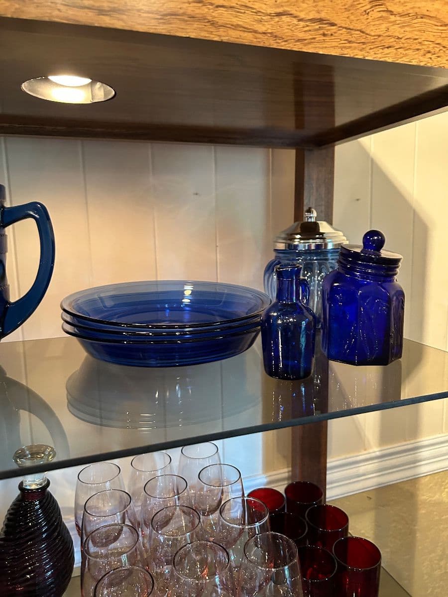 NICE PECULIAR ESTATE SALE photo 11