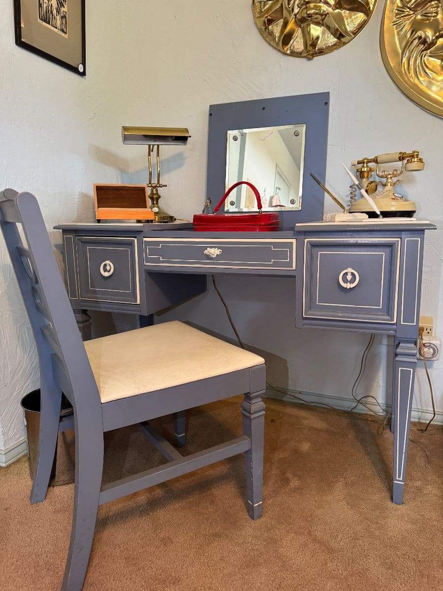 PRESTON HOLLOW ESTATE SALE — Fine Furnishings, Art, Rugs, Collectibles & A Packed Workshop photo 8