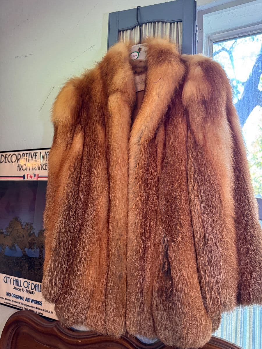 PRESTON HOLLOW ESTATE SALE — Fine Furnishings, Art, Rugs, Collectibles & A Packed Workshop photo 5