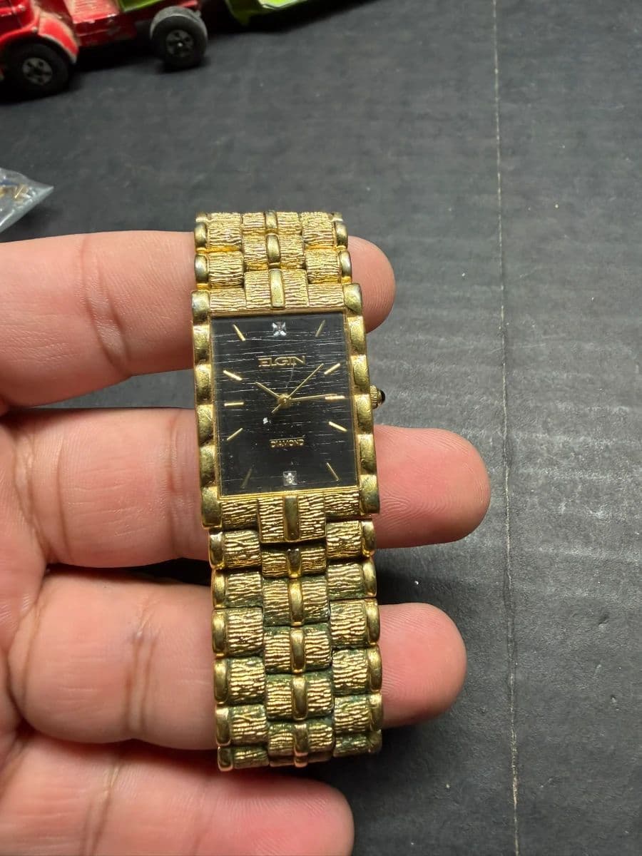 Records, Taz Items, Nike Shoes, Pins, Watches, Vintage Toys, Cameras, Funko, Pokemon, Electronics, photo 4
