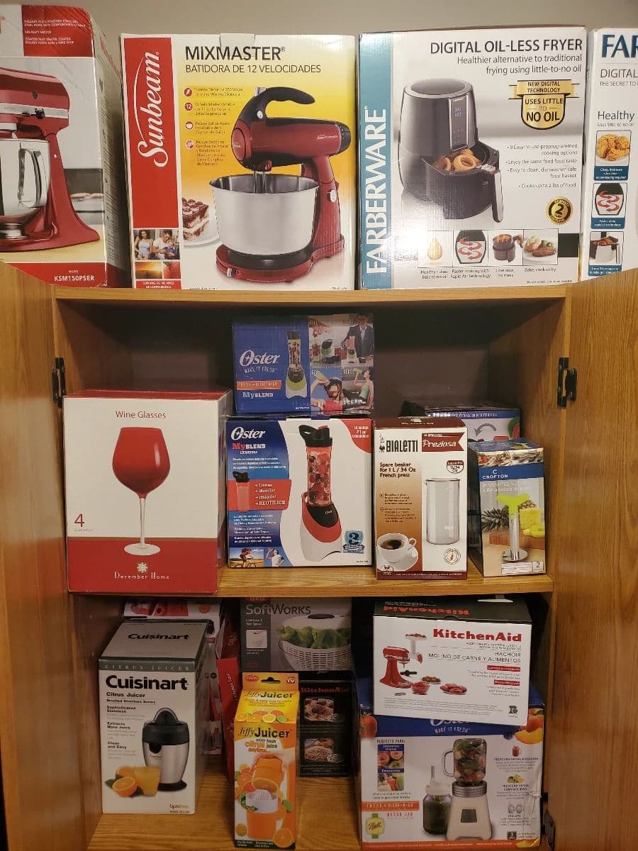 JC's House of Clutter - PACKED House, Lots of New in the Box, Resellers Delight photo 5