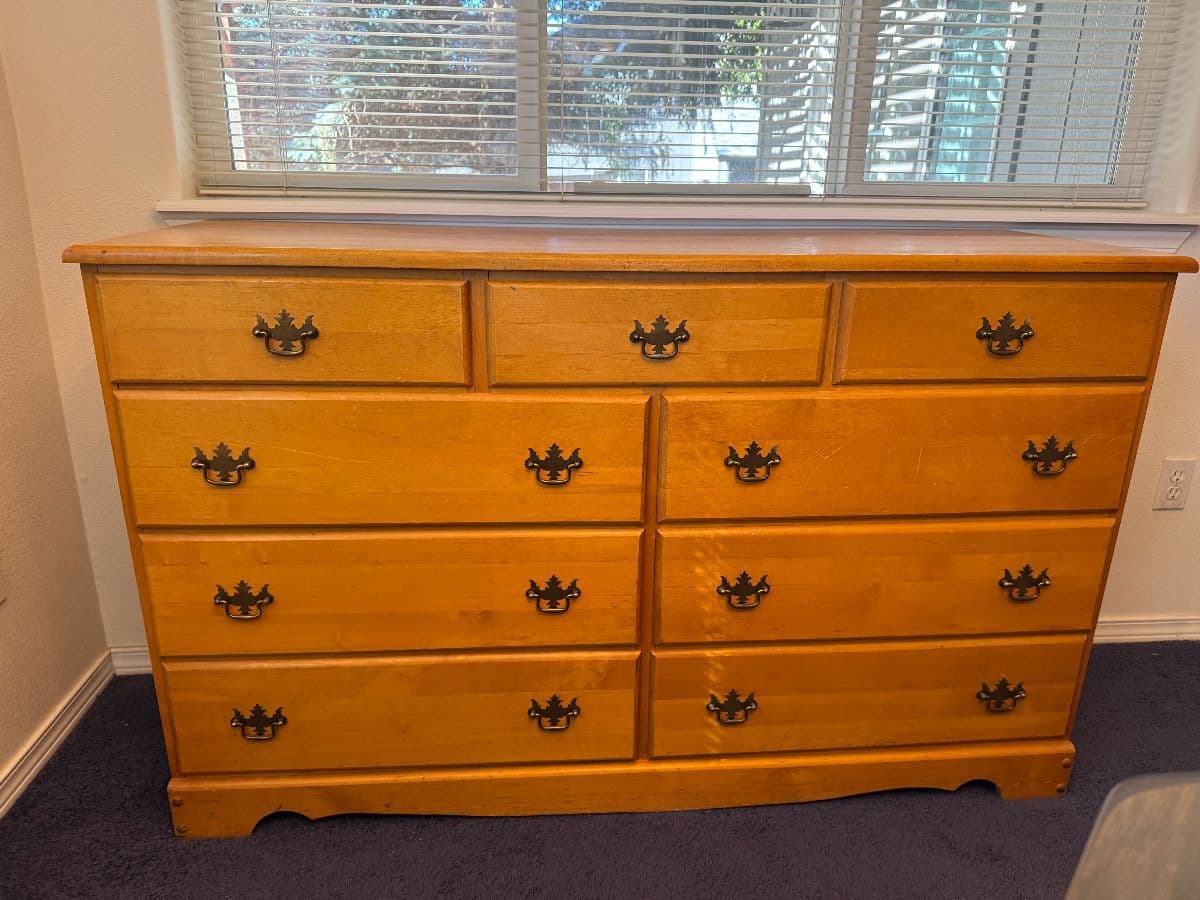 Estate Sale in Redmond photo 1