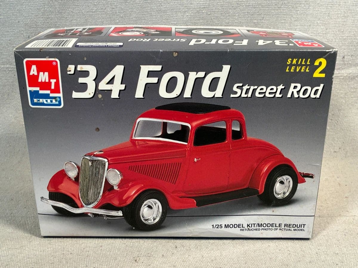 Antique & Collectibles Auction photo 5