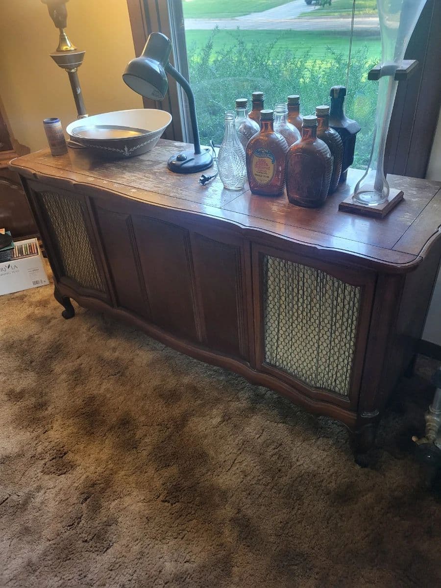 GAHANNA 3 DAY MULTI- GEN ESTATE TAG SALE photo 5