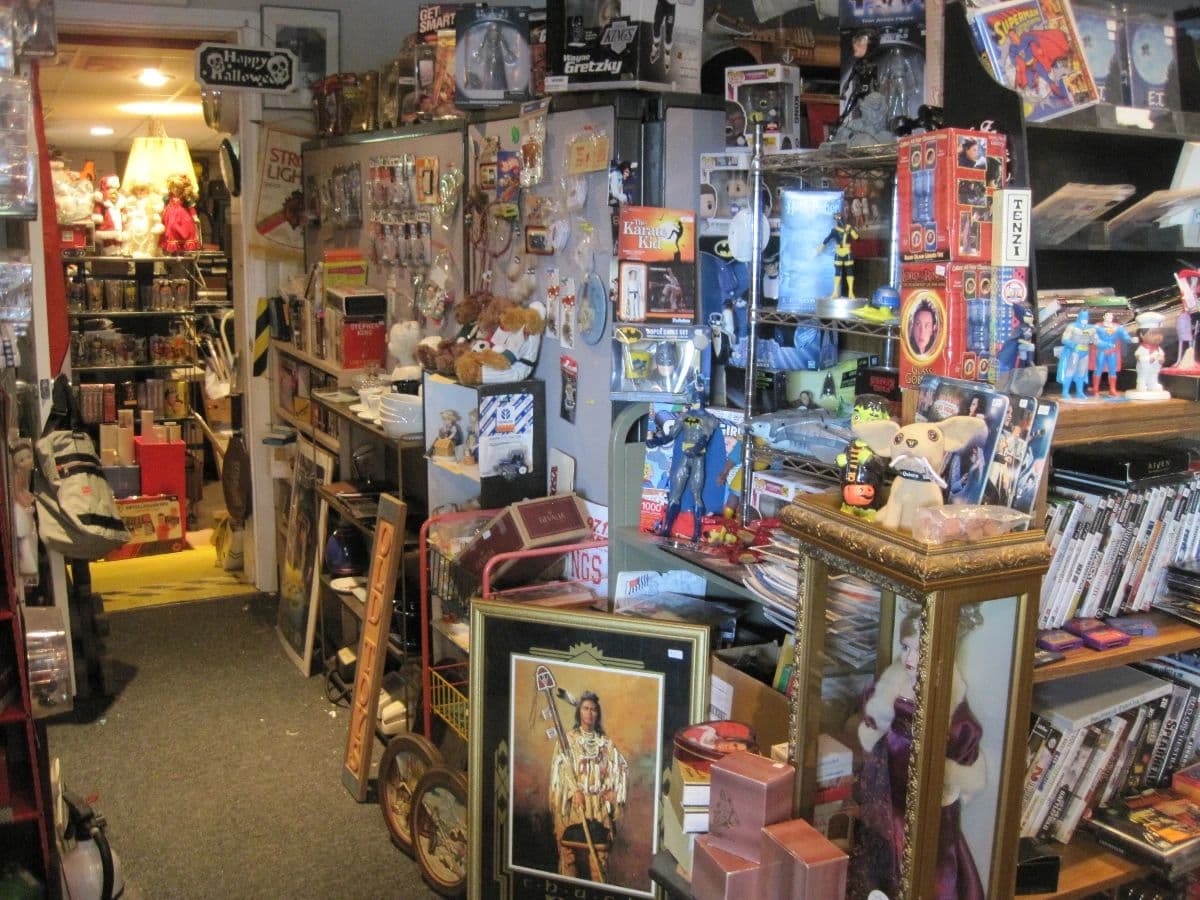 Livonia Sale photo 1