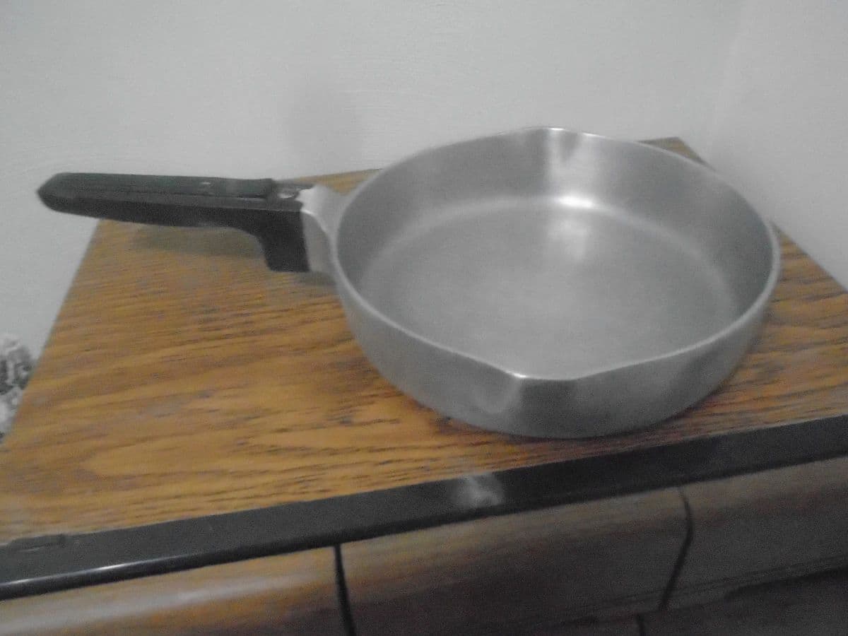 Double estate sale photo 3