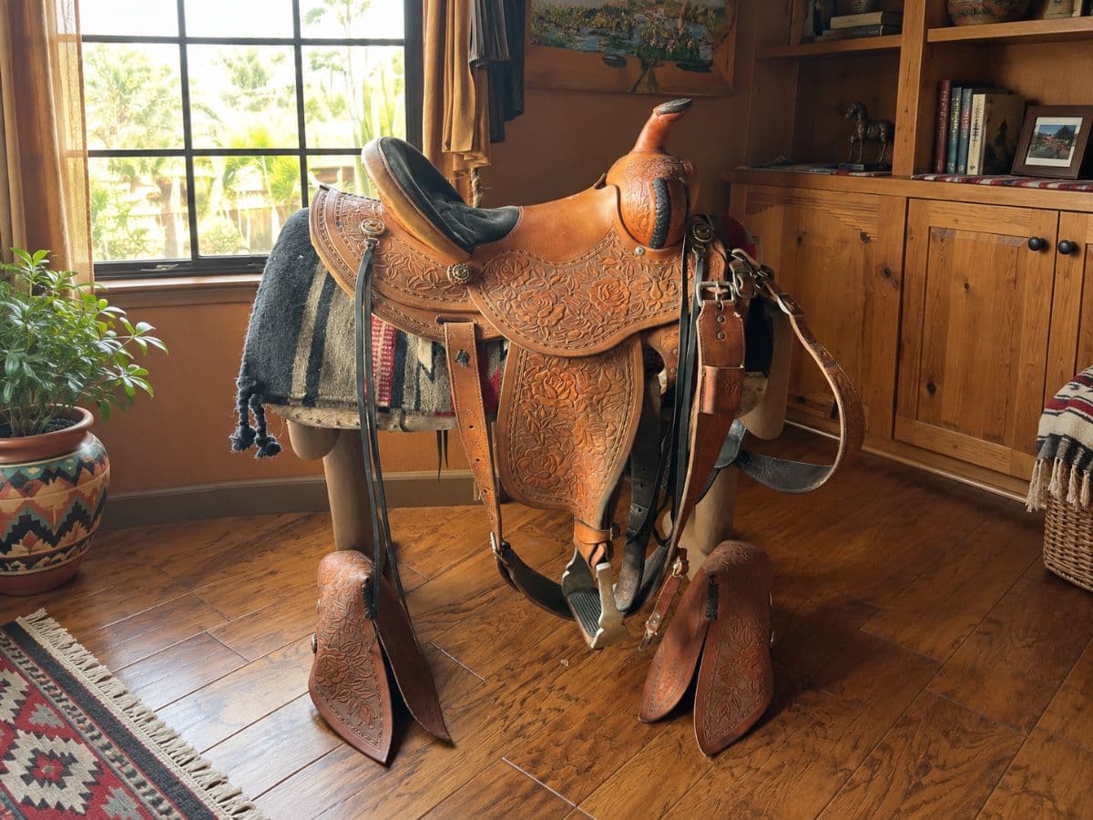 Prunedale Horse Ranch Estate Sale – Snap On Tools, Western Gear, Saddle, Tempurpedic, Garden photo 1