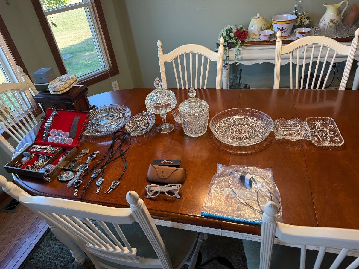 Clean Country Estate Sale with Ray-Ban Meta Glasses, Power Reclining Furniture & More photo 9