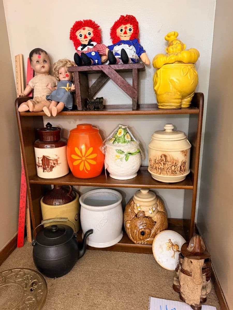 Step Inside a Collector's Paradise! Glass, Pottery, Farmhouse Treasures, Vintage Furniture & More photo 8