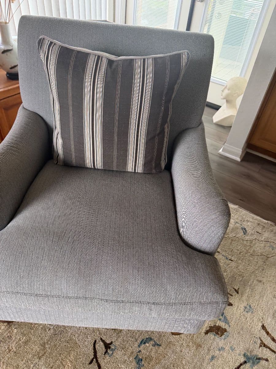 Home Downsizing Sale – Furniture, Kitchenware, Clothing & Jewelry photo 2