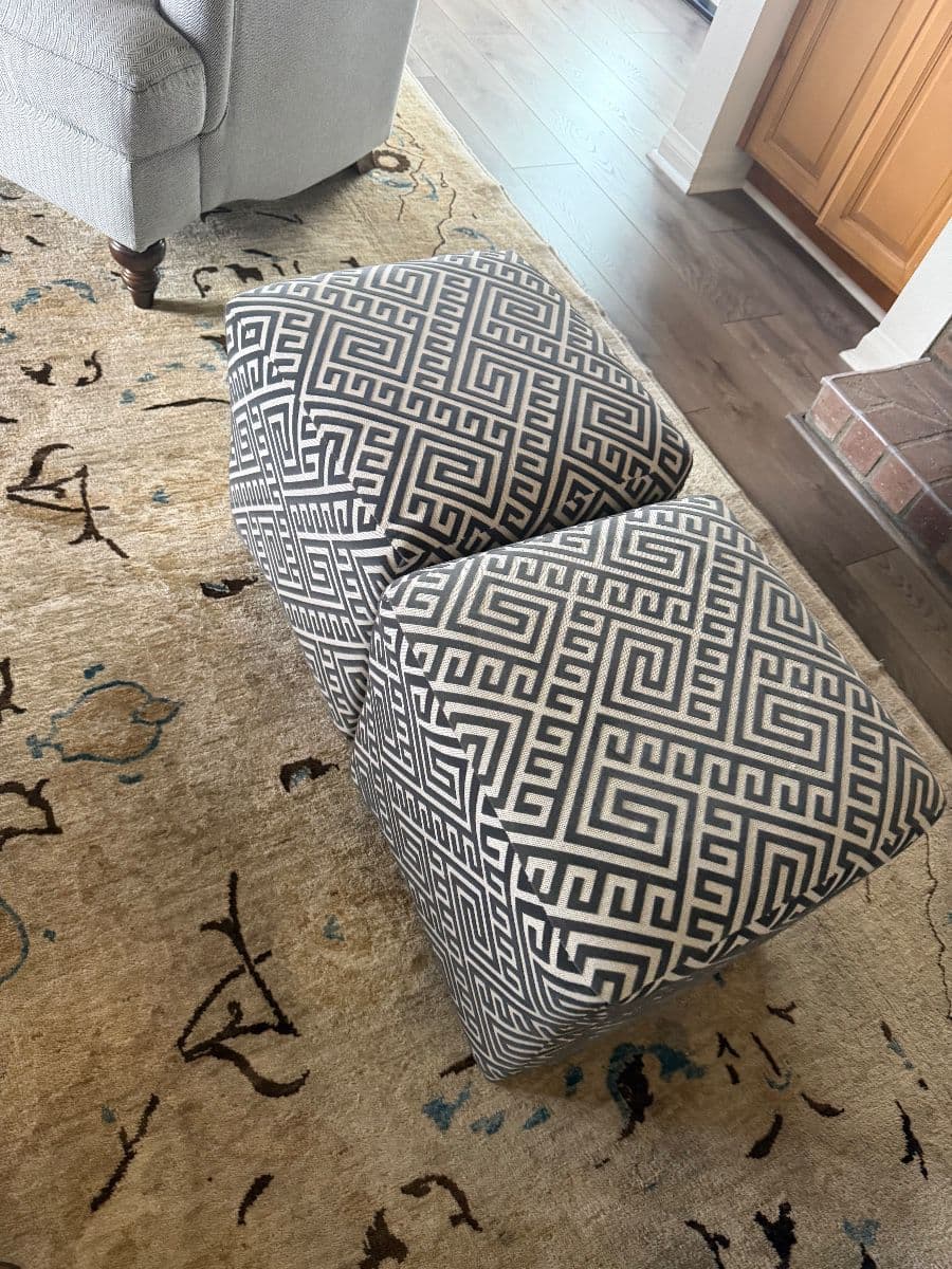 Home Downsizing Sale – Furniture, Kitchenware, Clothing & Jewelry photo 4